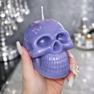 Handmade Purple Skull Candle – 100% Beeswax • Gothic Decor • Unique Artisan